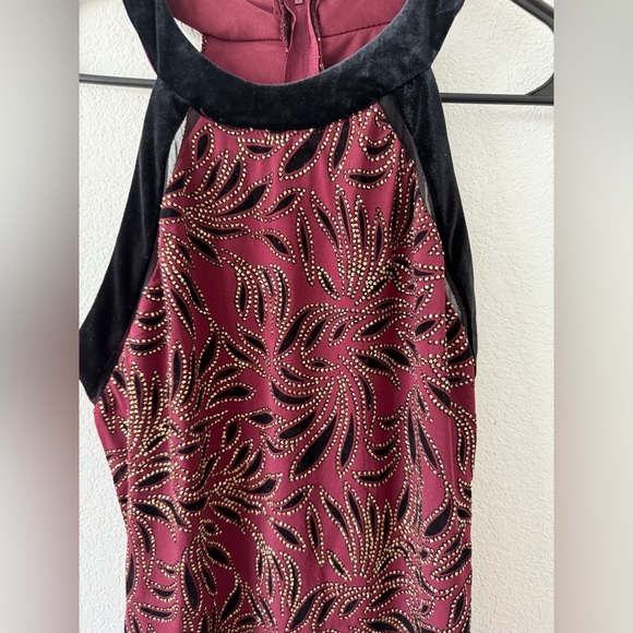 Elegant Black and maroon Patterned Women's Dress - Picture 5 of 11